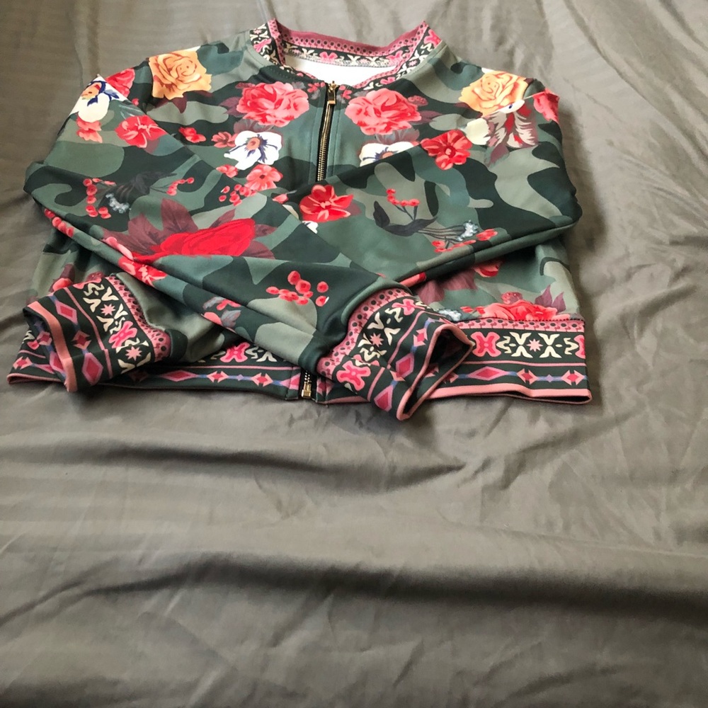 Women’s 2piece floral outfit